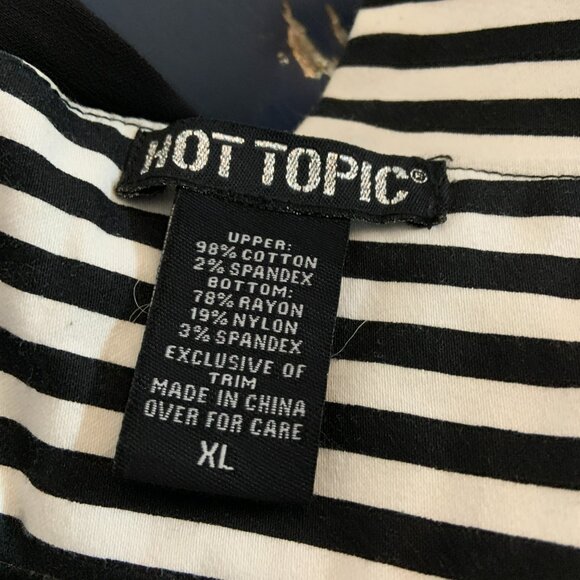 Hot Topic black and white wiggle dress size Xlarge - Picture 3 of 3